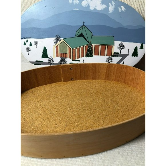 1992 Handmade Vermont Oval Shaker Box with hand painted Lid, Church in Winter - Picture 6 of 9
